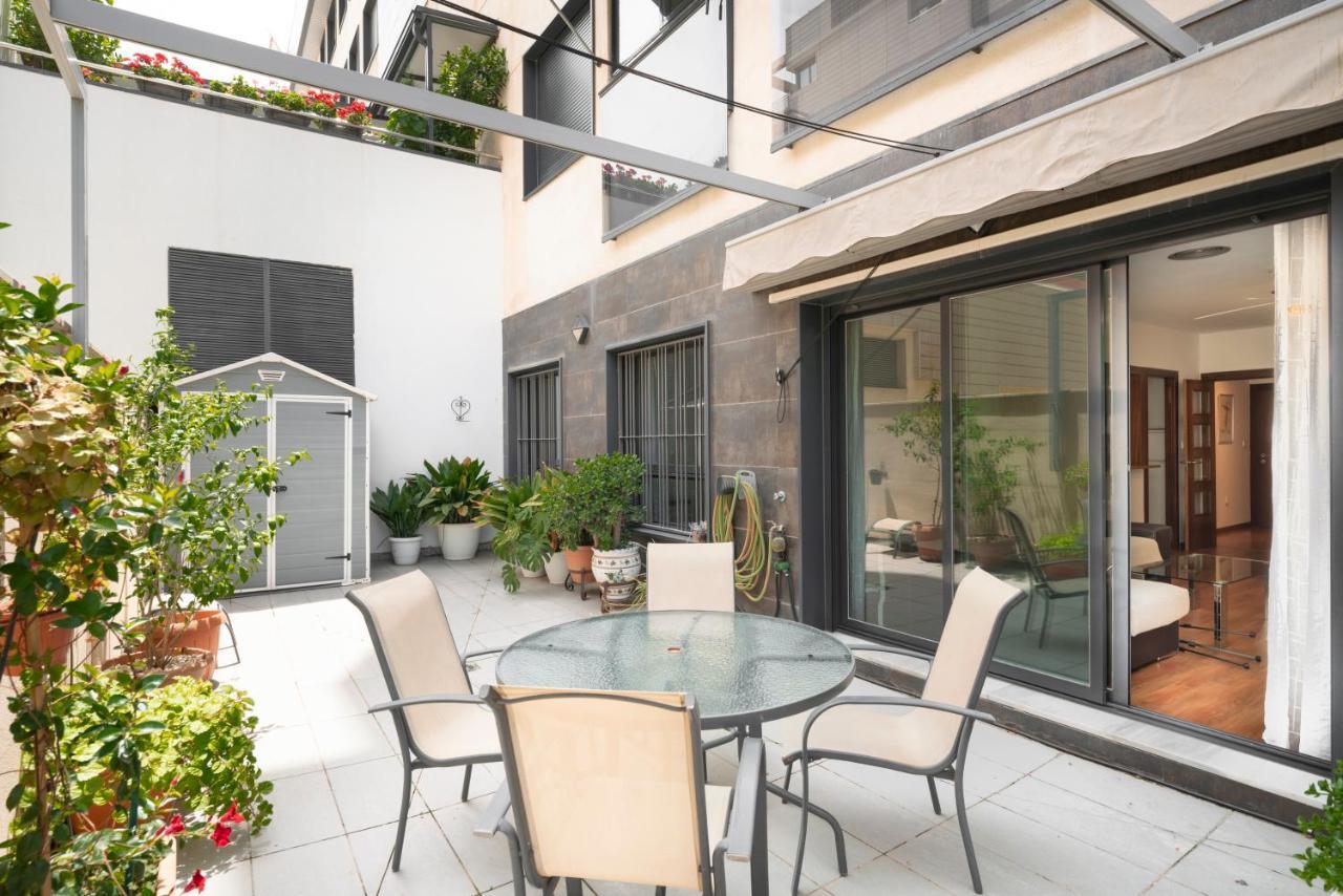 Enjoygranada Lujo Piscina Y Parking Apartment Luaran gambar