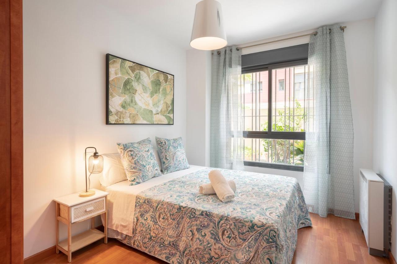 Enjoygranada Lujo Piscina Y Parking Apartment Luaran gambar