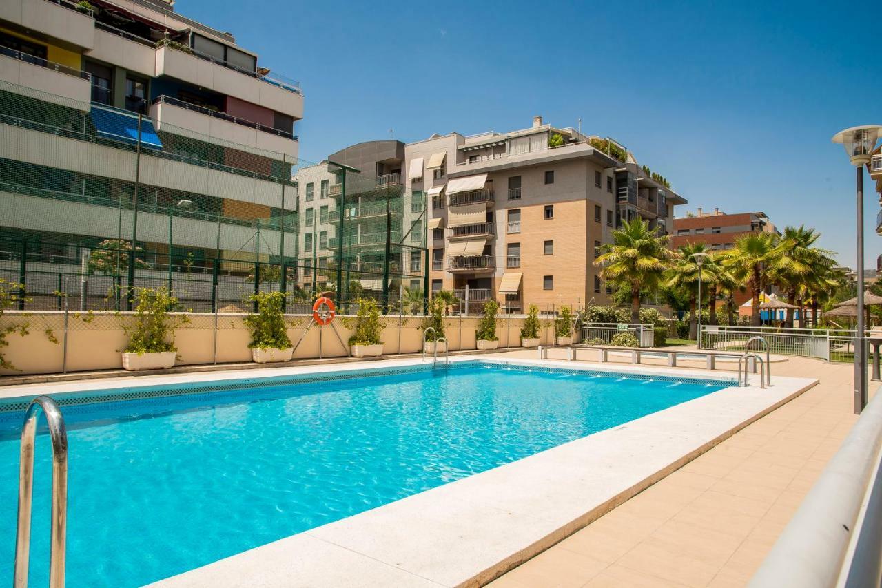 Enjoygranada Lujo Piscina Y Parking Apartment Luaran gambar
